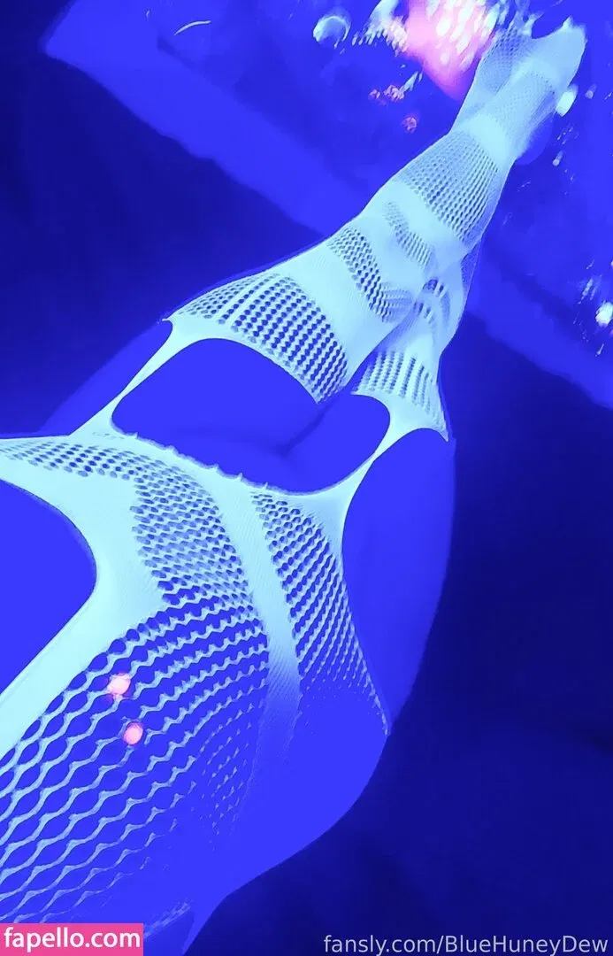 BlueHuneyDew Onlyfans Photo Gallery 