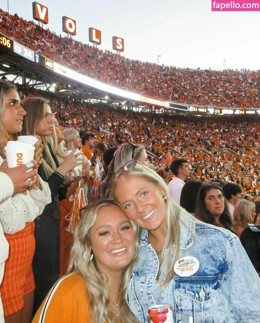 Mary Chapman Morrow Onlyfans Photo Gallery 