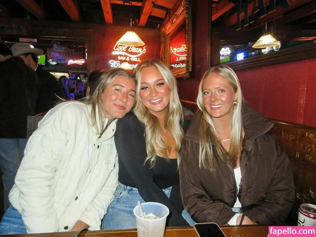 Mary Chapman Morrow Onlyfans Photo Gallery 