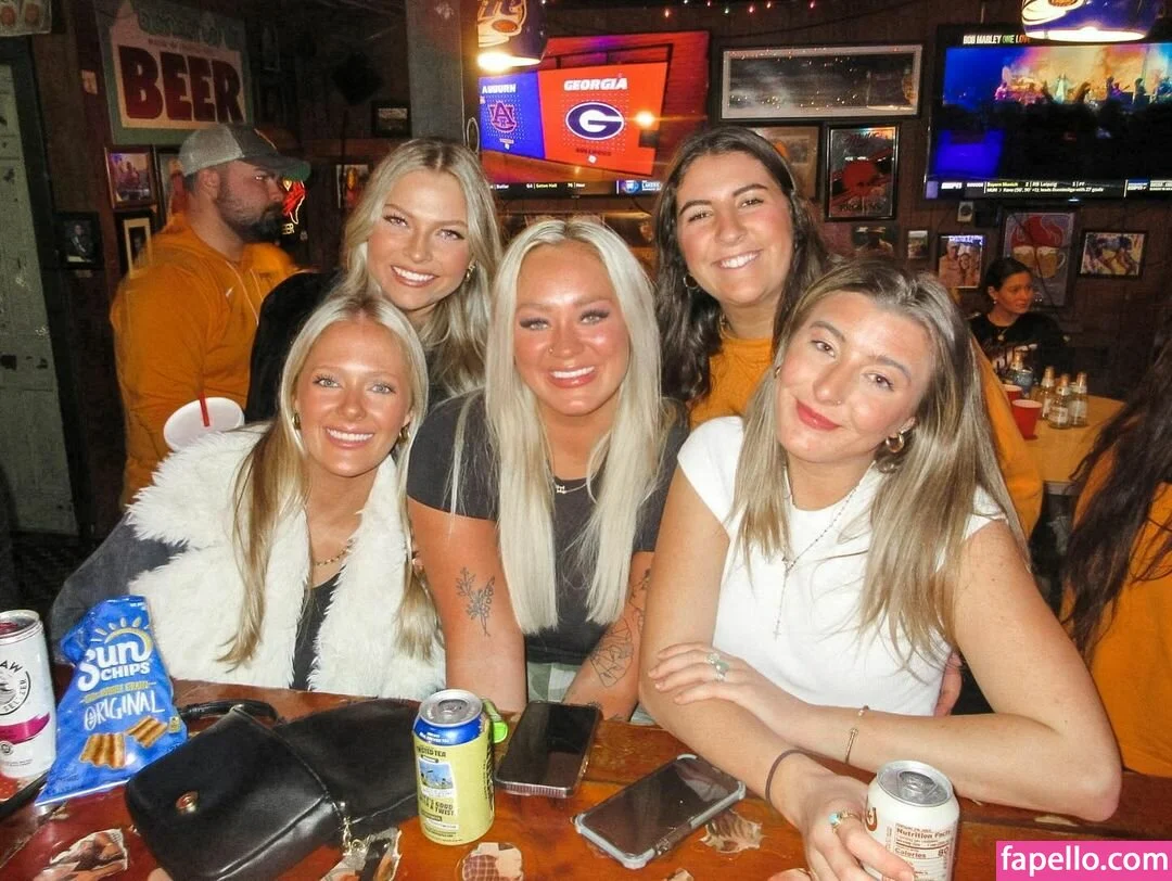 Mary Chapman Morrow Onlyfans Photo Gallery 