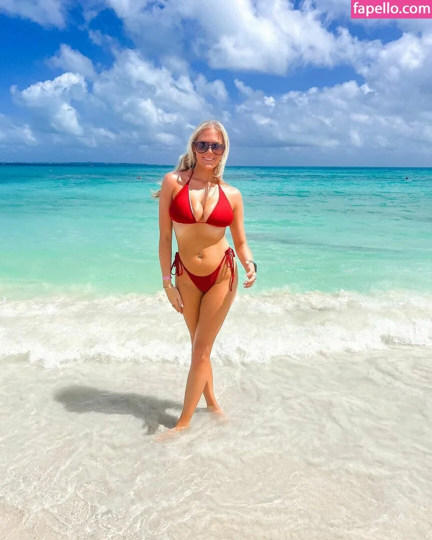 Mary Chapman Morrow Onlyfans Photo Gallery 