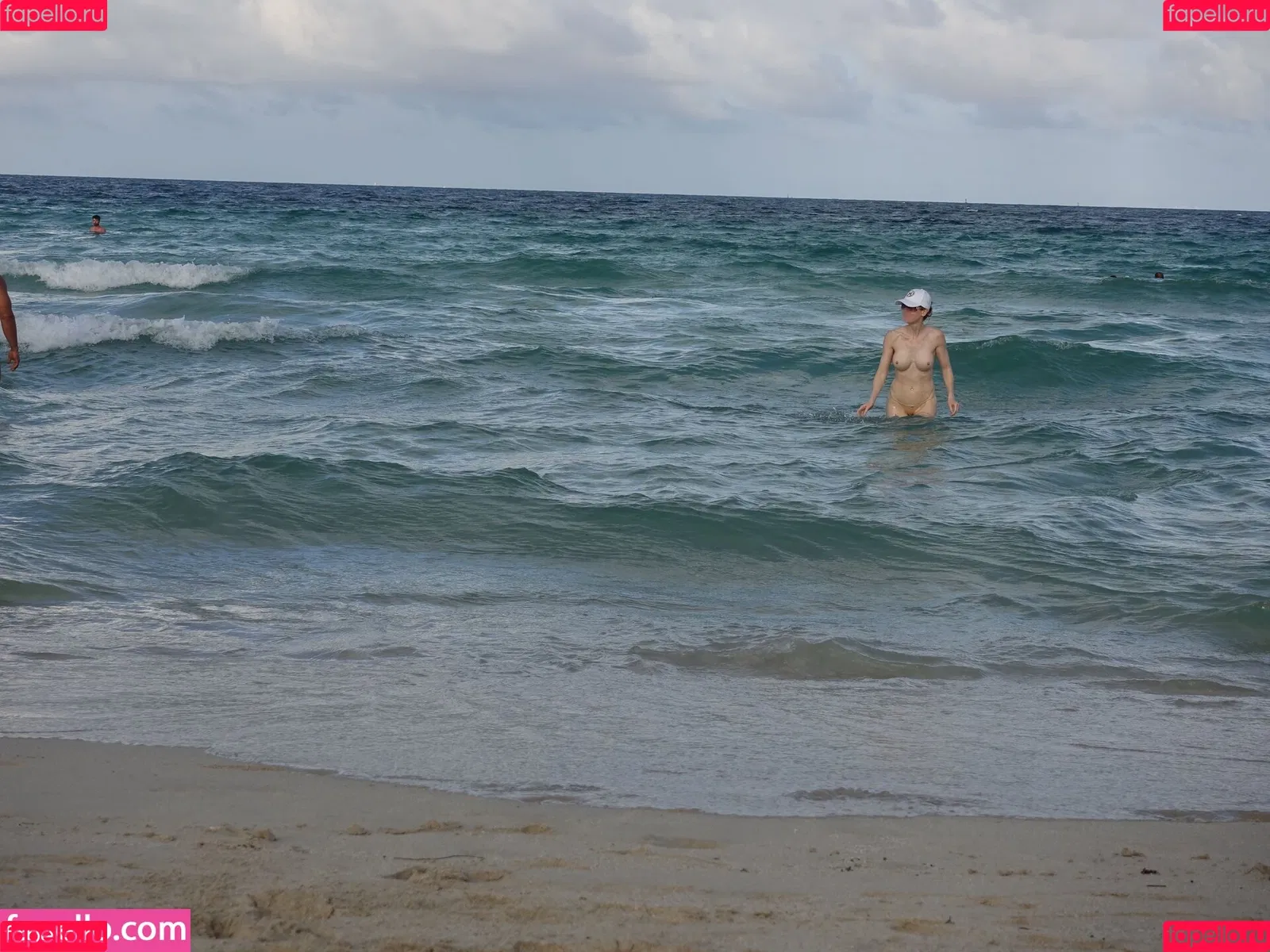 MiaExhib Onlyfans Photo Gallery 