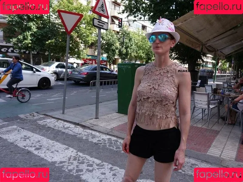 MiaExhib Onlyfans Photo Gallery 
