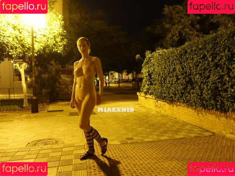 MiaExhib Onlyfans Photo Gallery 