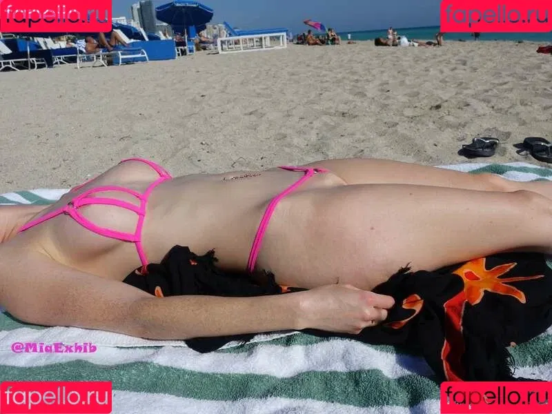 MiaExhib Onlyfans Photo Gallery 