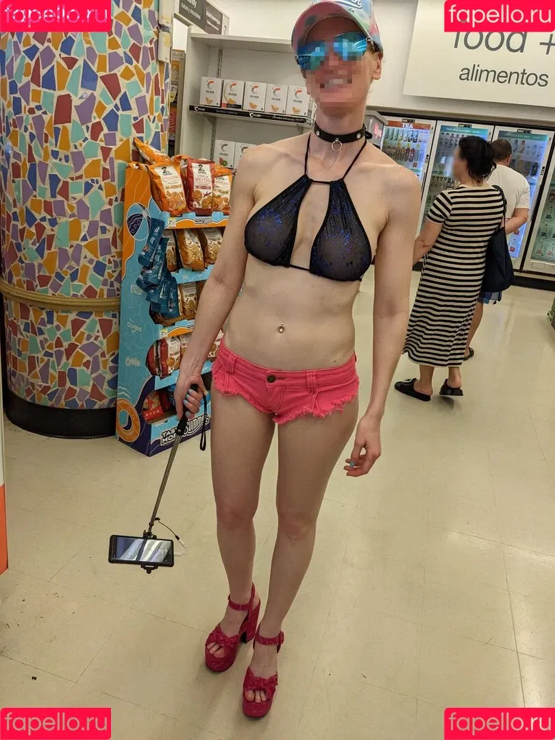 MiaExhib Onlyfans Photo Gallery 