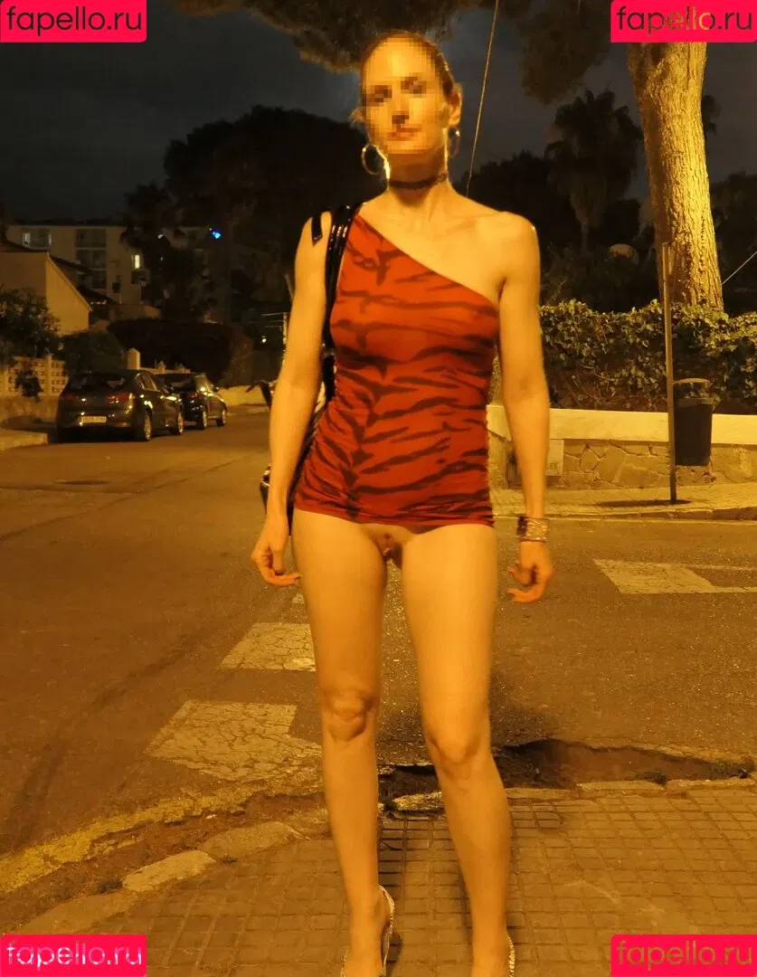 MiaExhib Onlyfans Photo Gallery 