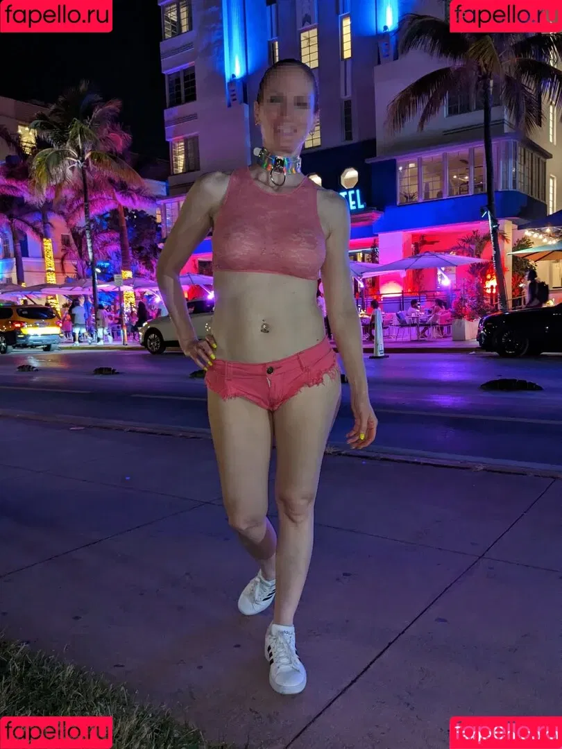 MiaExhib Onlyfans Photo Gallery 