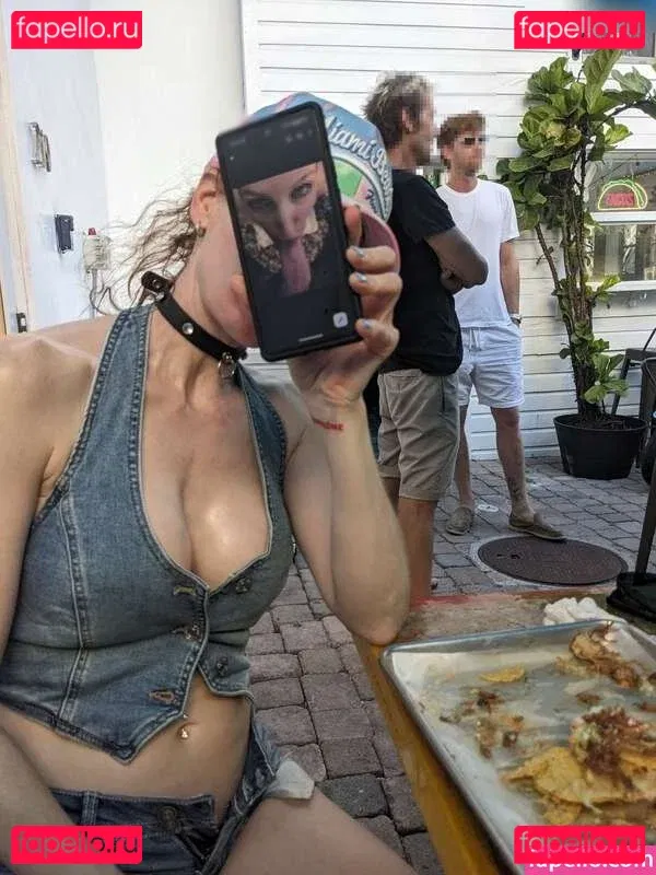 MiaExhib Onlyfans Photo Gallery 