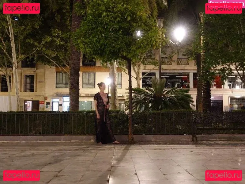 MiaExhib Onlyfans Photo Gallery 