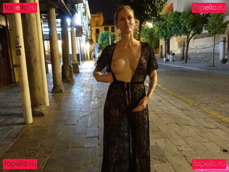 MiaExhib Onlyfans Photo Gallery 