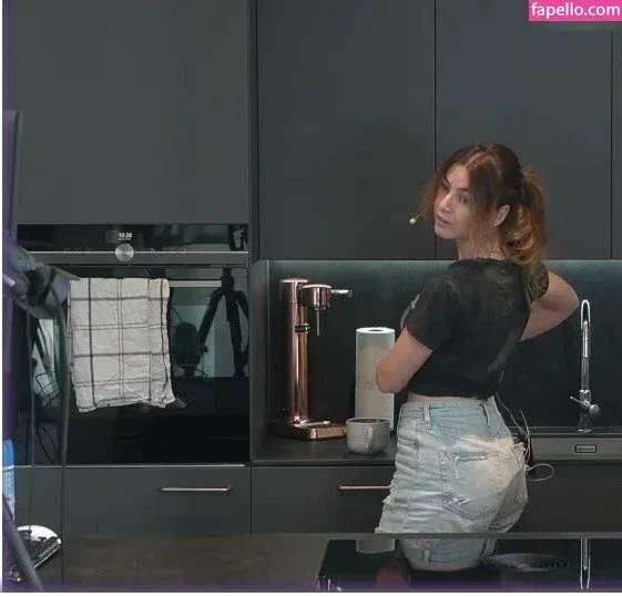 Maty Onlyfans Photo Gallery 