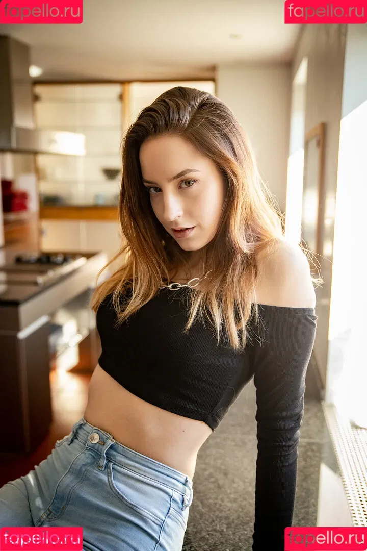 Mariella Mischke Onlyfans Photo Gallery 