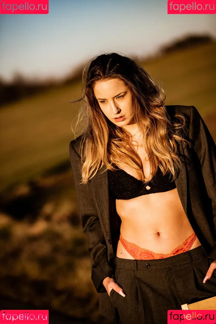 Mariella Mischke Onlyfans Photo Gallery 