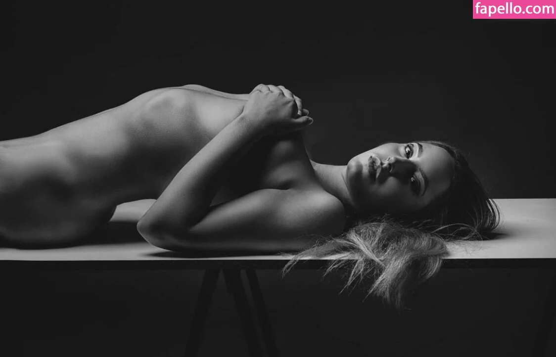 Mariella Mischke Nude Onlyfans Photo 36