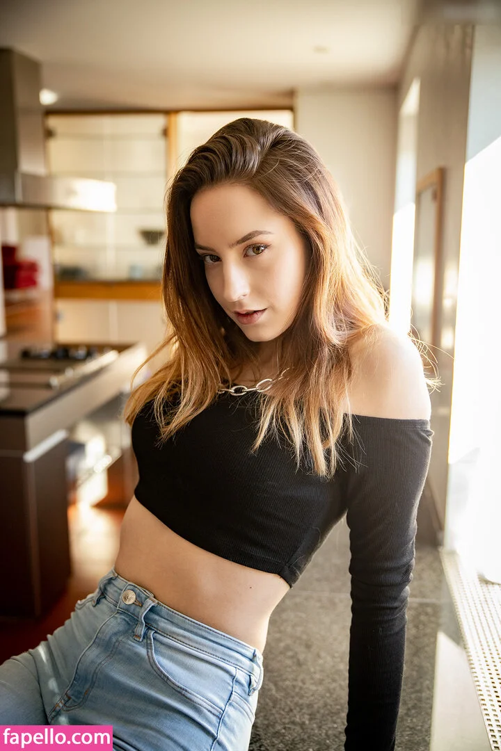 Mariella Mischke Nude Onlyfans Photo 17