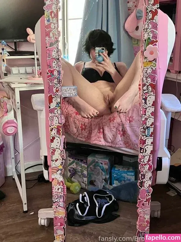 emobunny Onlyfans Photo Gallery 