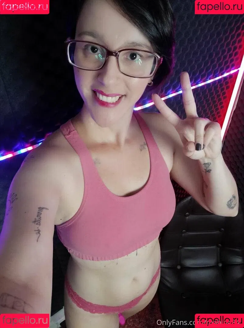 mahina84_ Onlyfans Photo Gallery 