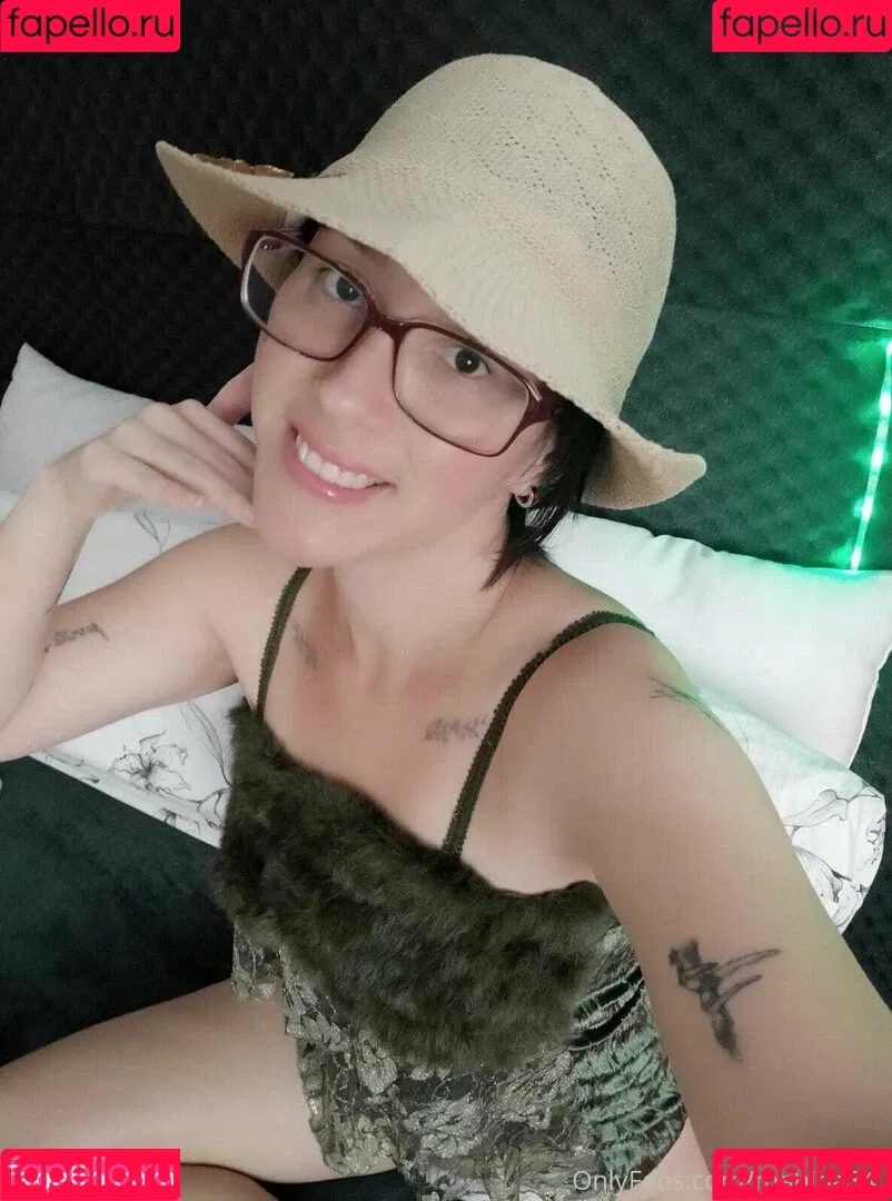 mahina84_ Onlyfans Photo Gallery 