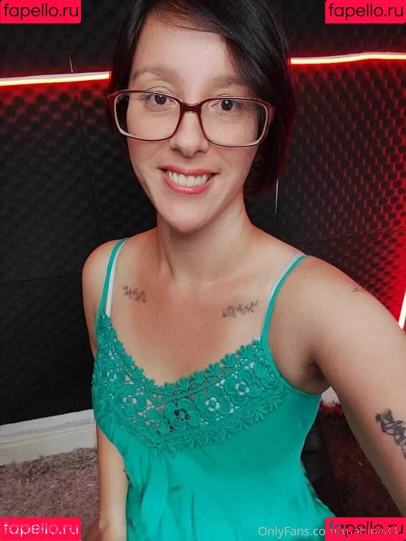 mahina84_ Onlyfans Photo Gallery 