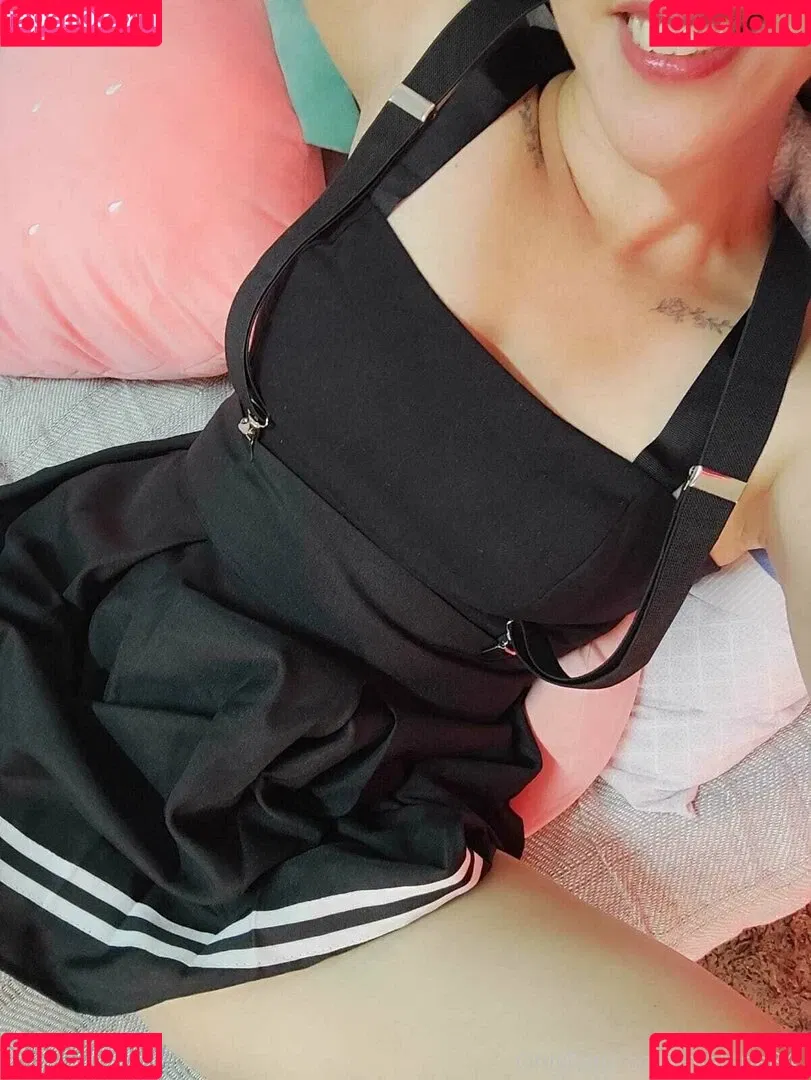 mahina84_ Onlyfans Photo Gallery 