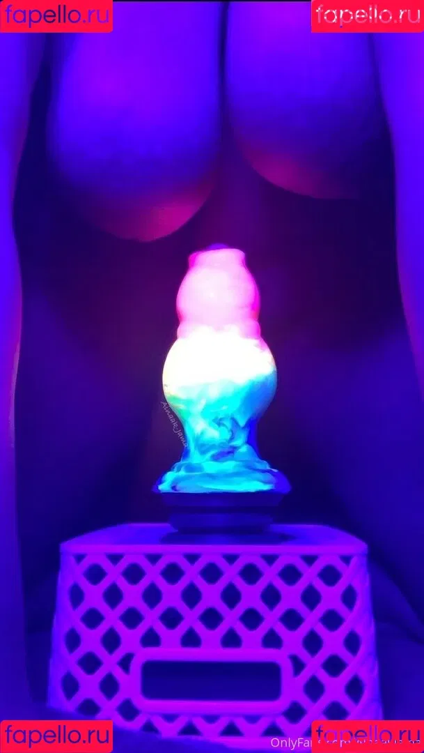 ainaakjama Onlyfans Photo Gallery 