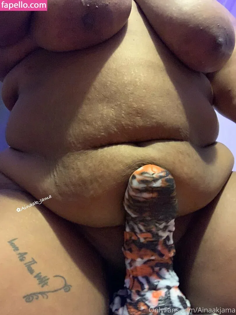 ainaakjama Onlyfans Photo Gallery 