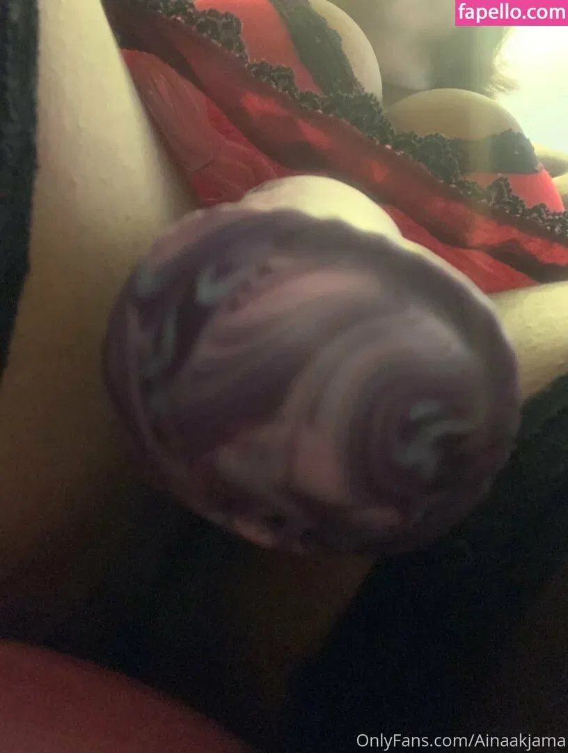 ainaakjama Onlyfans Photo Gallery 