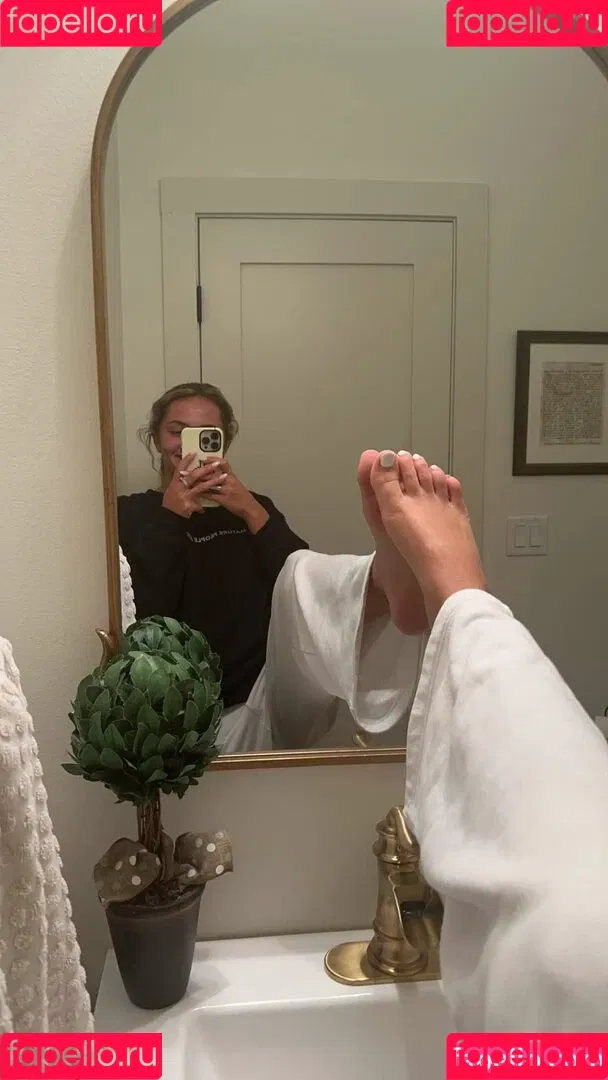 Sadie Crowell Onlyfans Photo Gallery 