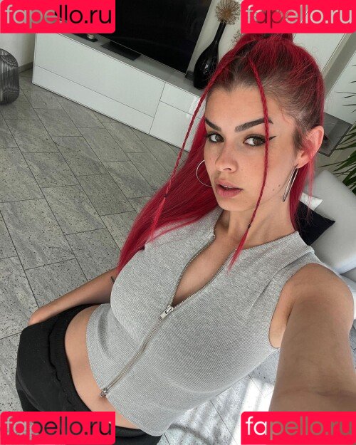 anna.gazanis Onlyfans Photo Gallery 
