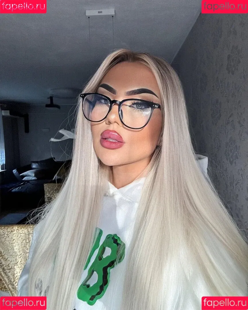 Adelina dalevska Onlyfans Photo Gallery 