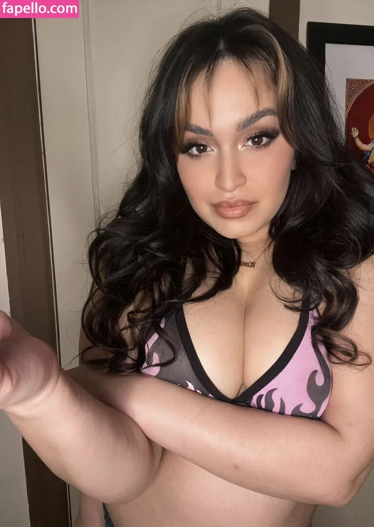 Gabby Ortiz Onlyfans Photo Gallery 