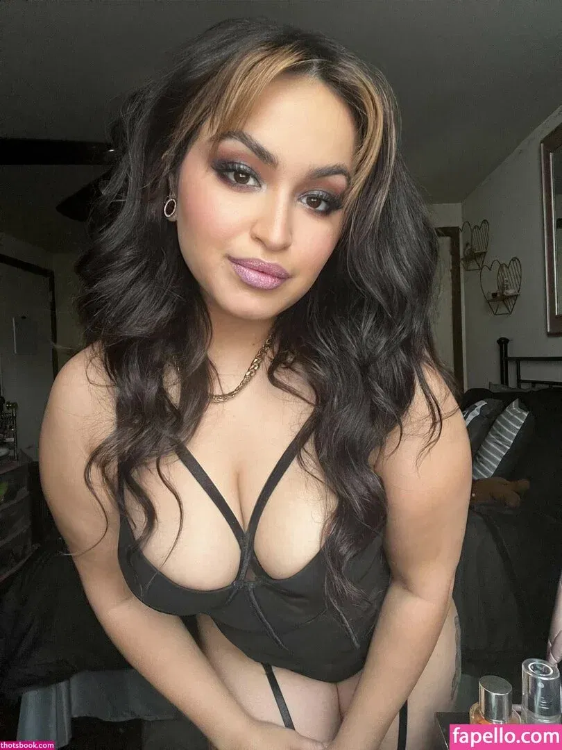Gabby Ortiz Onlyfans Photo Gallery 