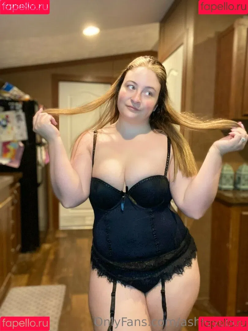ashleycoco Onlyfans Photo Gallery 