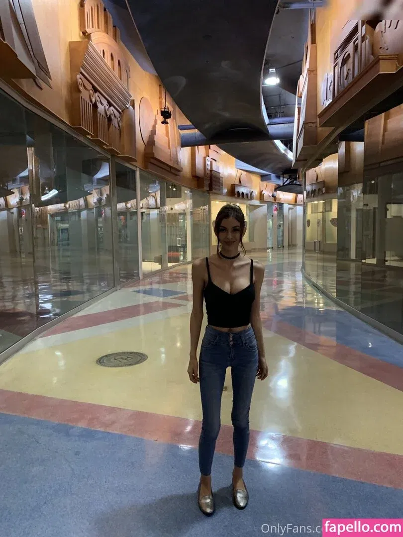 Chloe Night Onlyfans Photo Gallery 