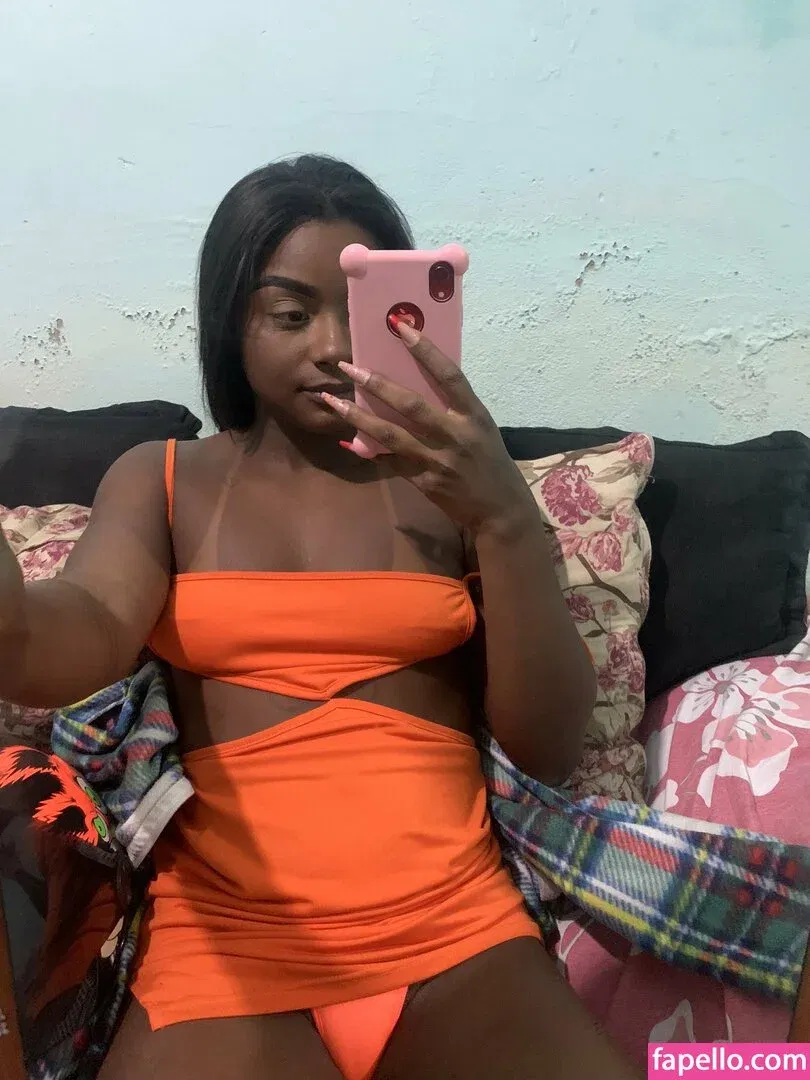 Trisalfitrj21 Onlyfans Photo Gallery 