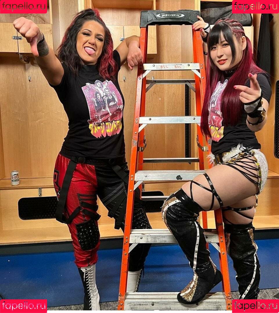 Bayley Onlyfans Photo Gallery 