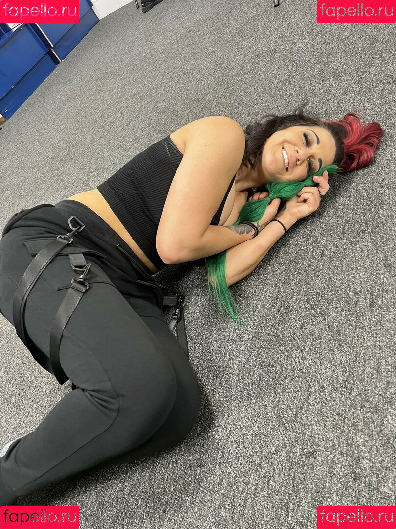 Bayley Onlyfans Photo Gallery 