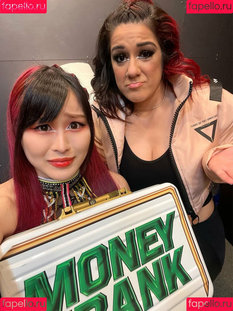 Bayley Onlyfans Photo Gallery 