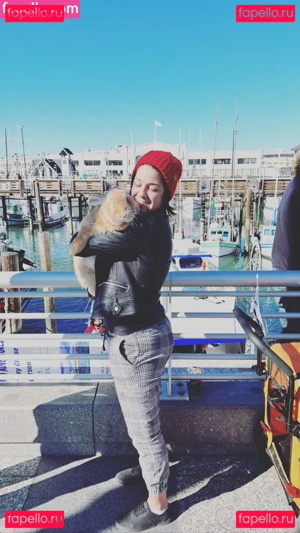 Bayley Onlyfans Photo Gallery 