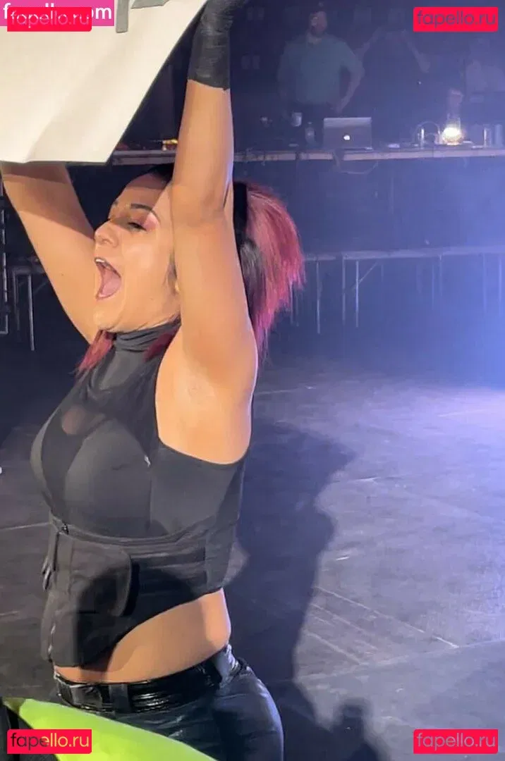 Bayley Onlyfans Photo Gallery 