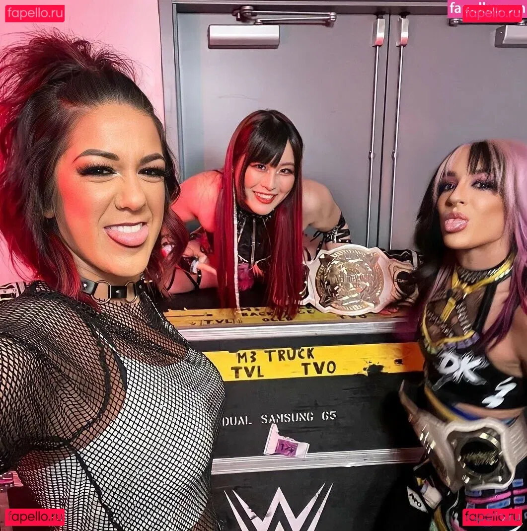 Bayley Onlyfans Photo Gallery 