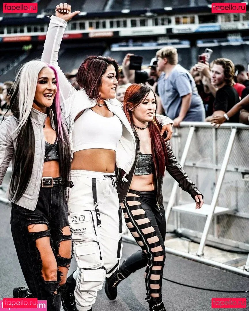 Bayley Onlyfans Photo Gallery 