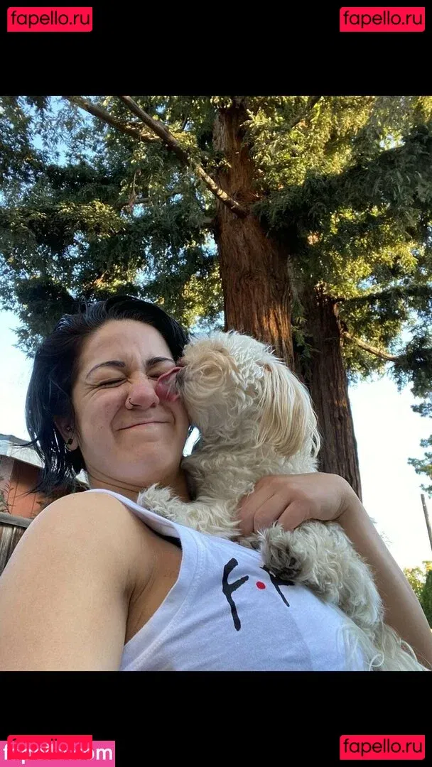 Bayley Onlyfans Photo Gallery 