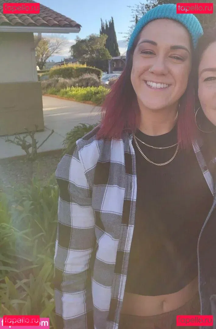 Bayley Onlyfans Photo Gallery 