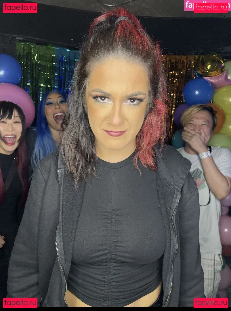 Bayley Onlyfans Photo Gallery 