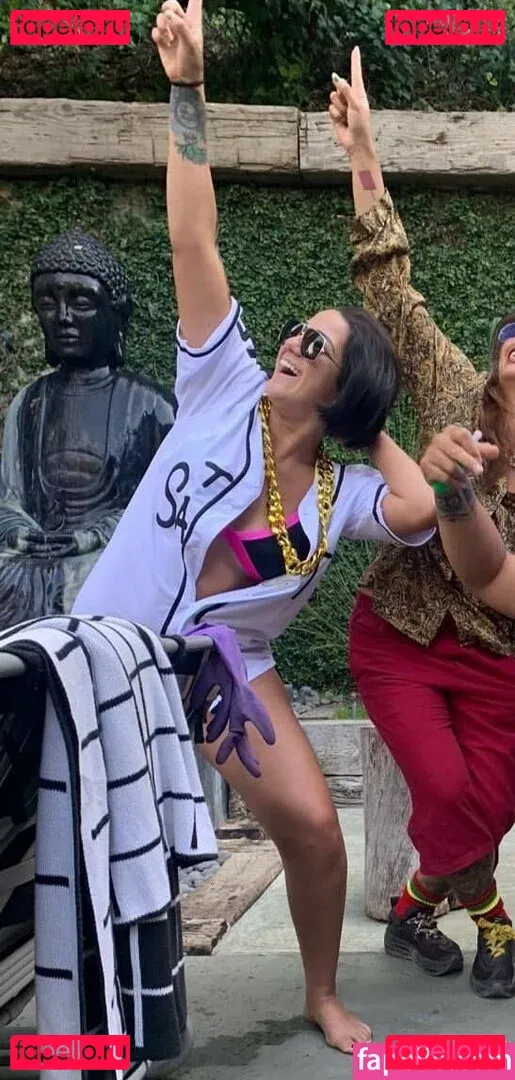 Bayley Onlyfans Photo Gallery 