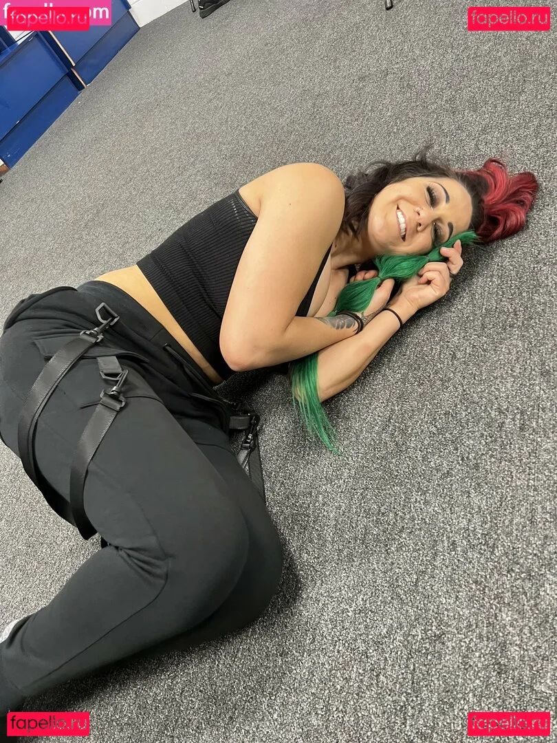 Bayley Onlyfans Photo Gallery 