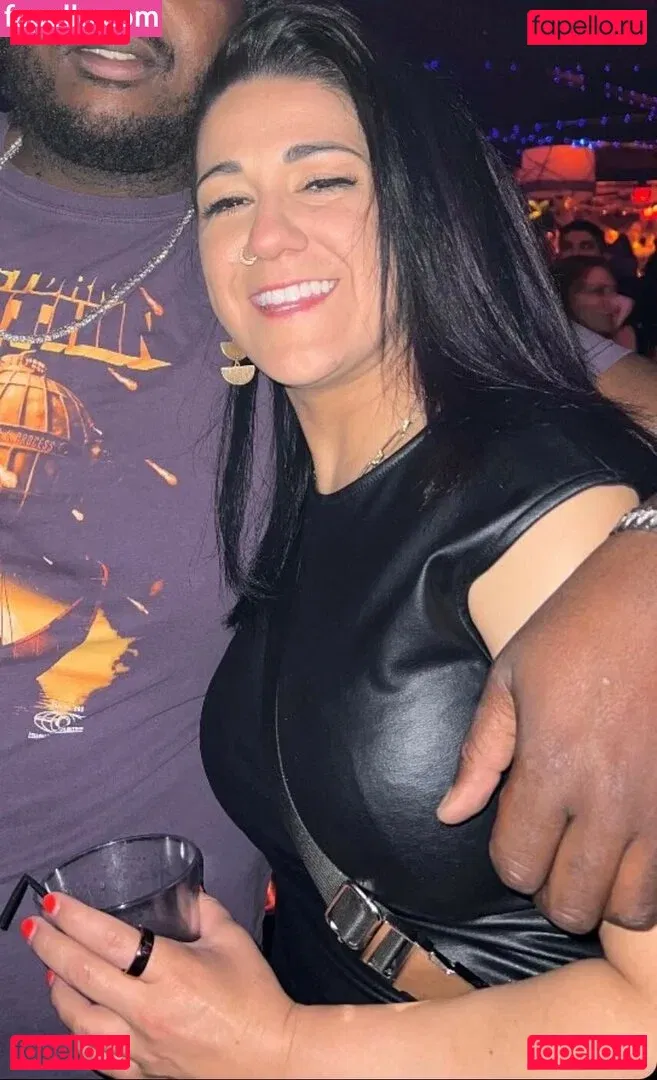 Bayley Onlyfans Photo Gallery 