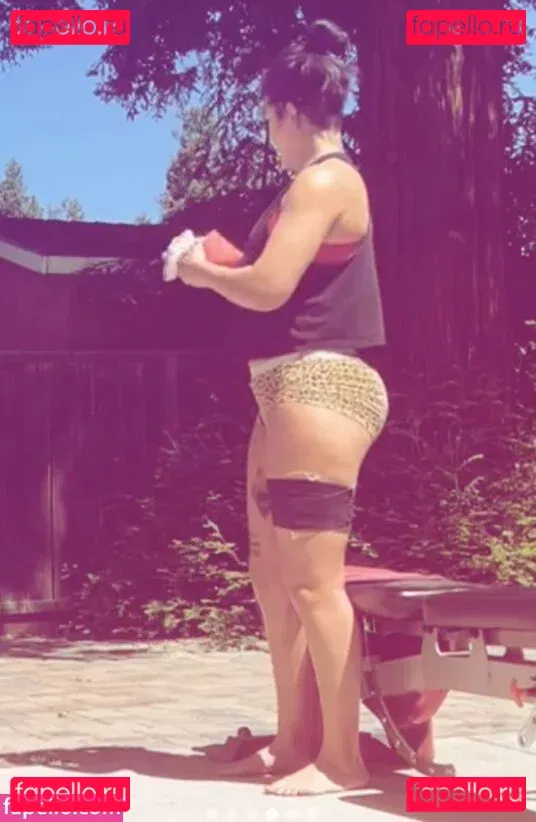 Bayley Onlyfans Photo Gallery 